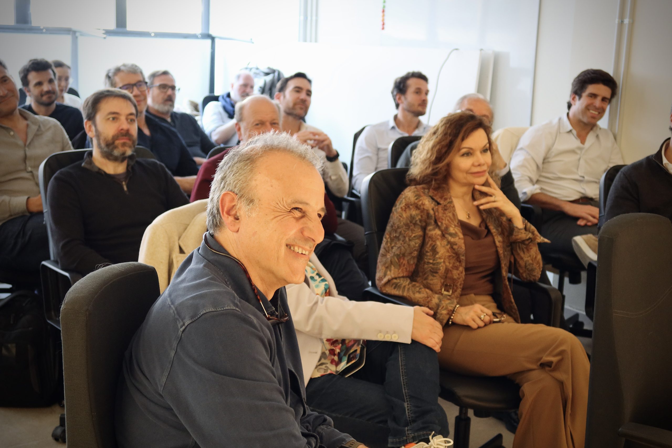 Asistente a un evento de Pymeros